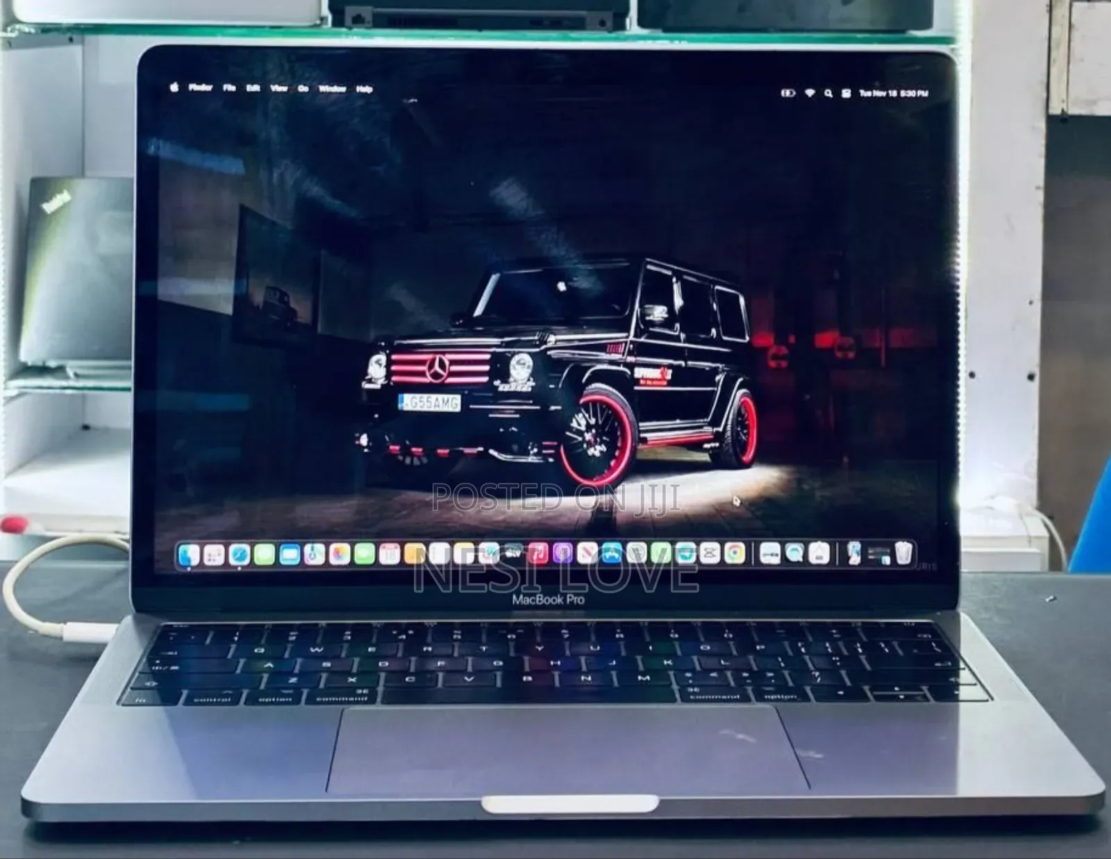 New Laptop Apple MacBook Pro 2017 8GB Intel Core I5 SSD 128GB