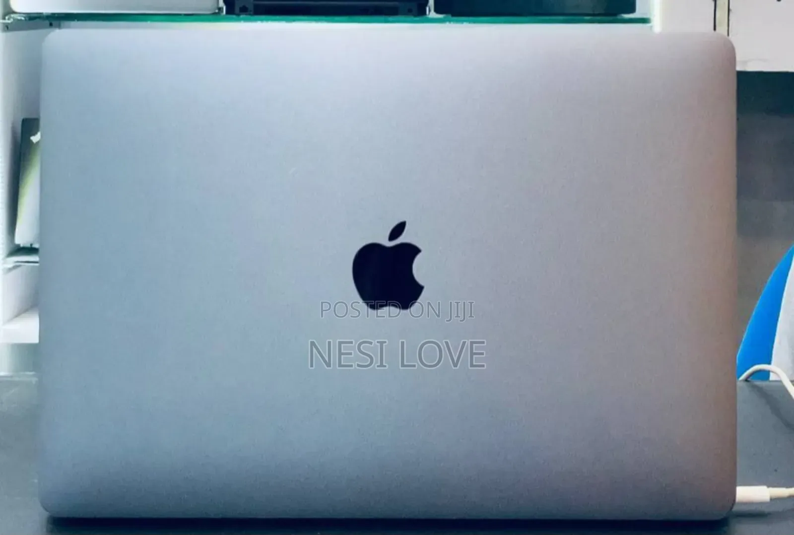 New Laptop Apple MacBook Pro 2017 8GB Intel Core I5 SSD 128GB