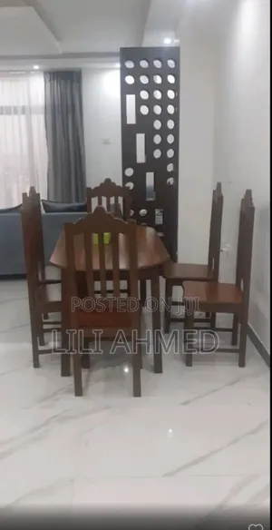 Photo - Dining Tabel