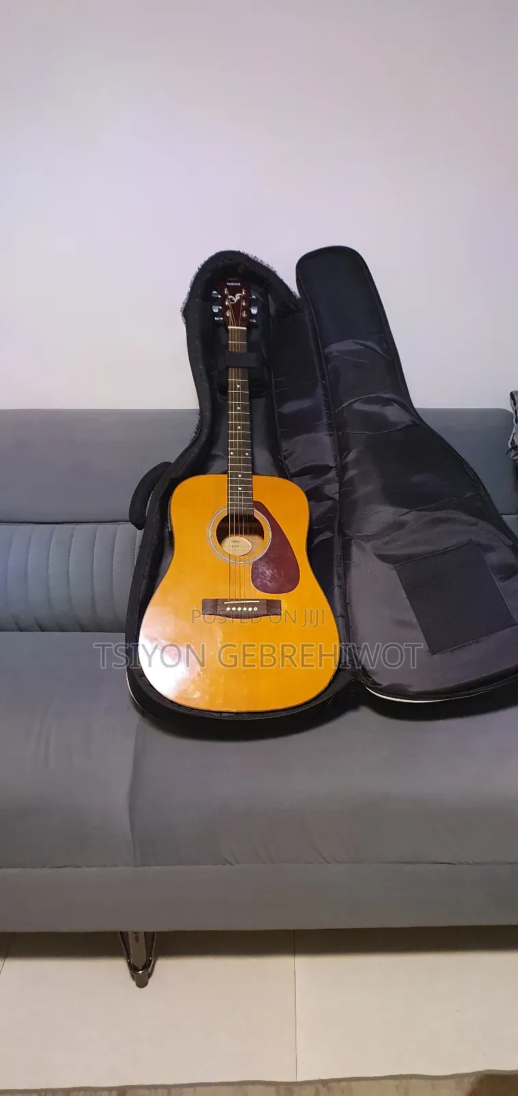Yamaha F-340 Guitar