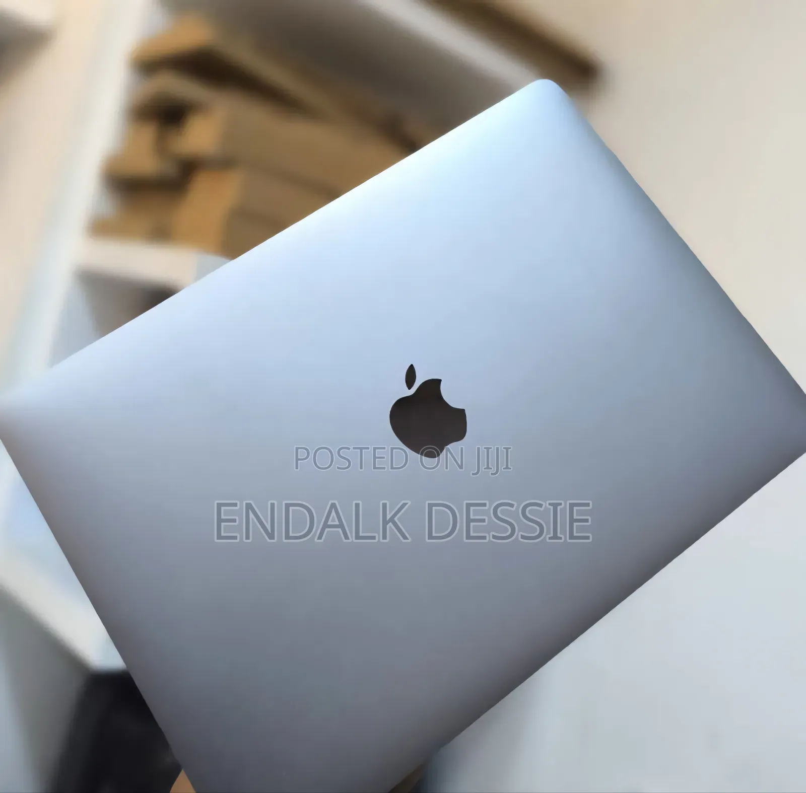 New Laptop Apple MacBook Pro 2020 M1 8GB Apple M1 Pro SSD 512GB