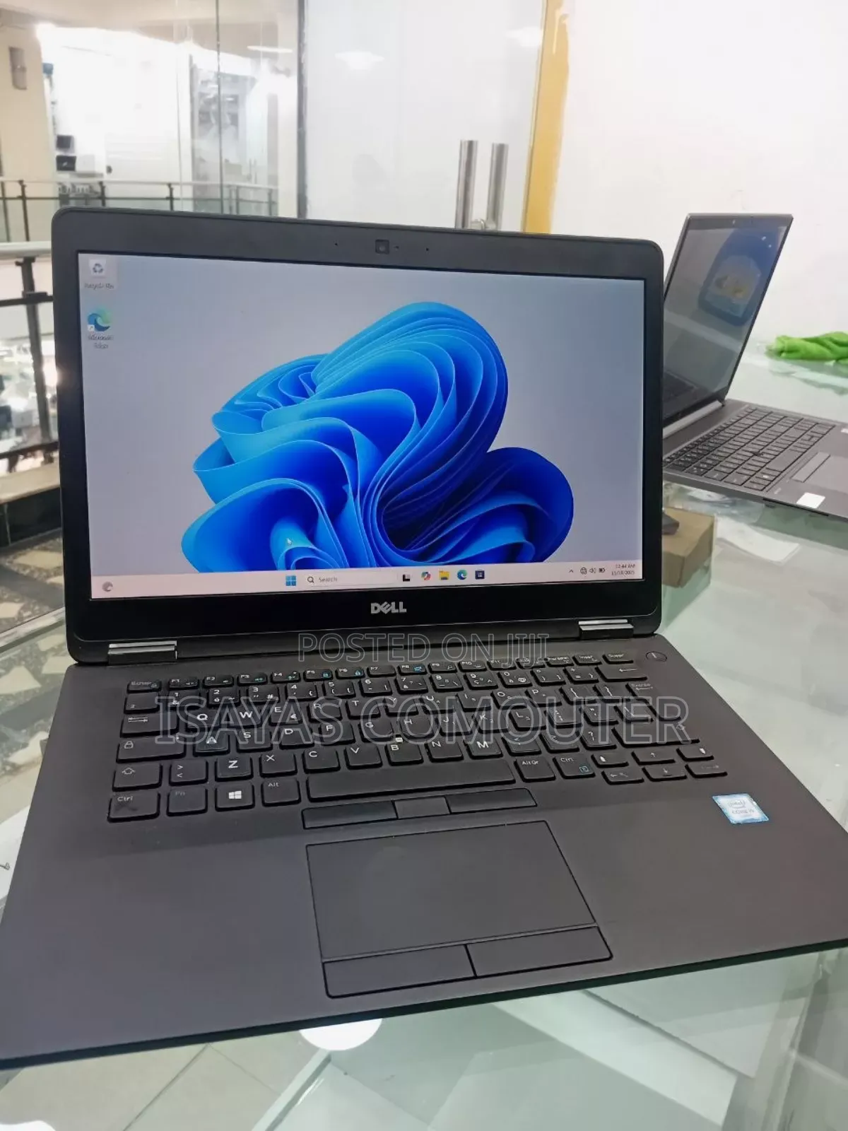 New Laptop Dell Latitude 5310 8GB Intel Core I5 SSD 256GB