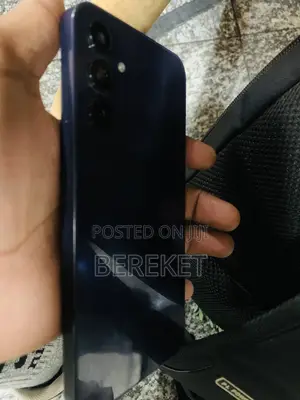 Photo - New Samsung Galaxy A15 128 GB Black