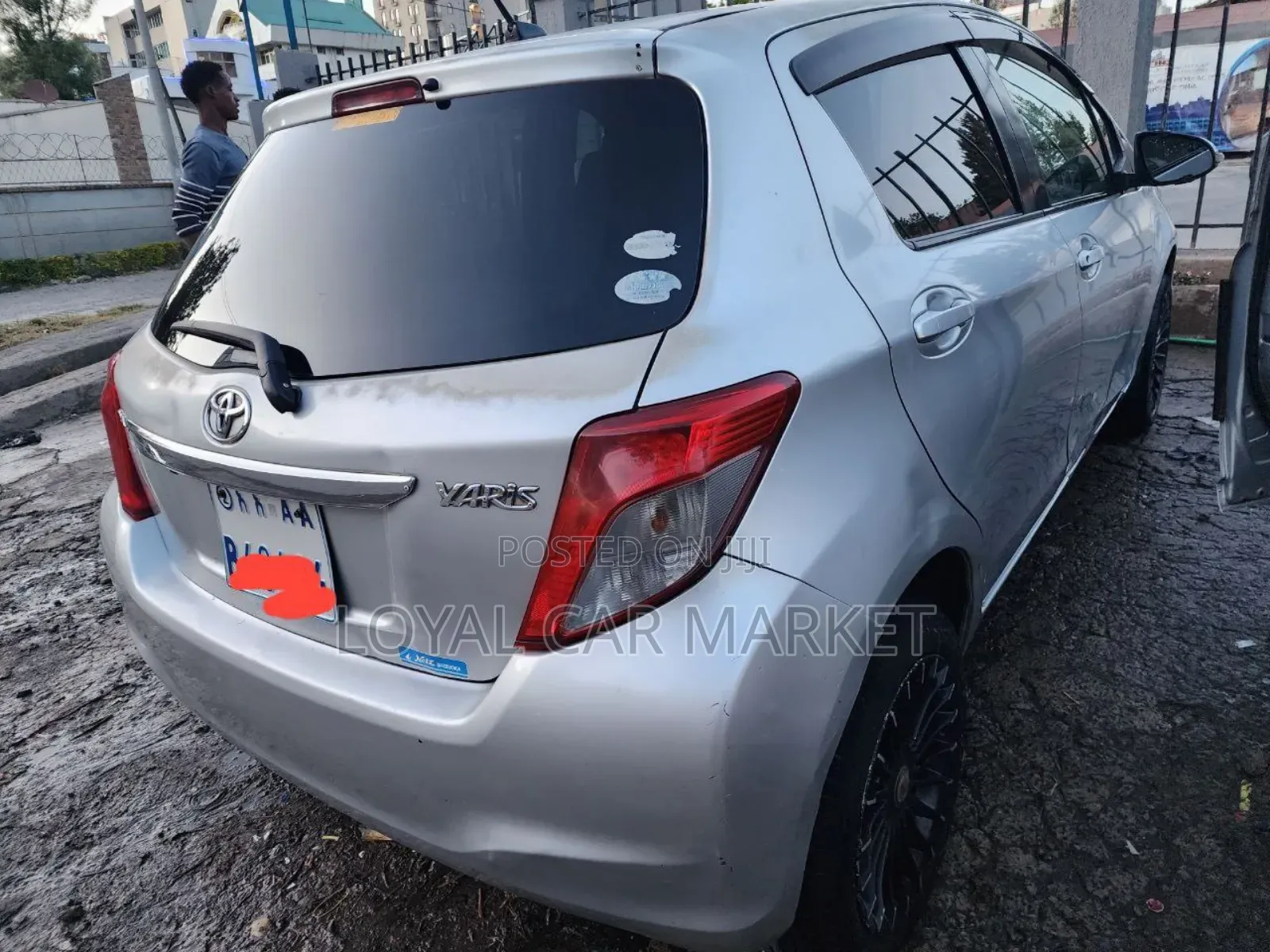Toyota Yaris 2012 Silver