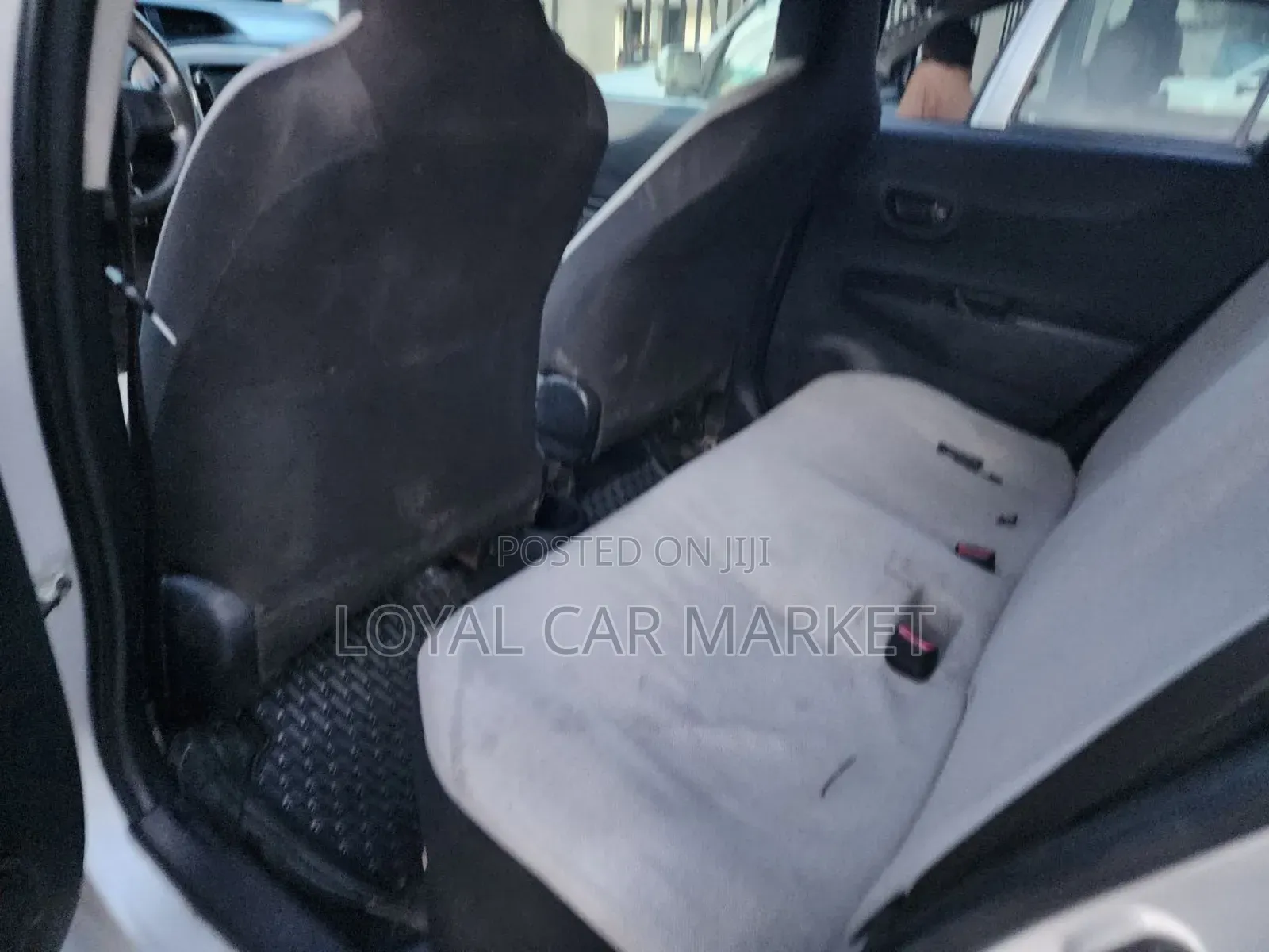 Toyota Yaris 2012 Silver