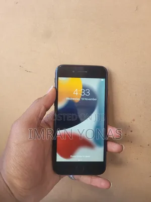 Apple iPhone 7 32 GB Black