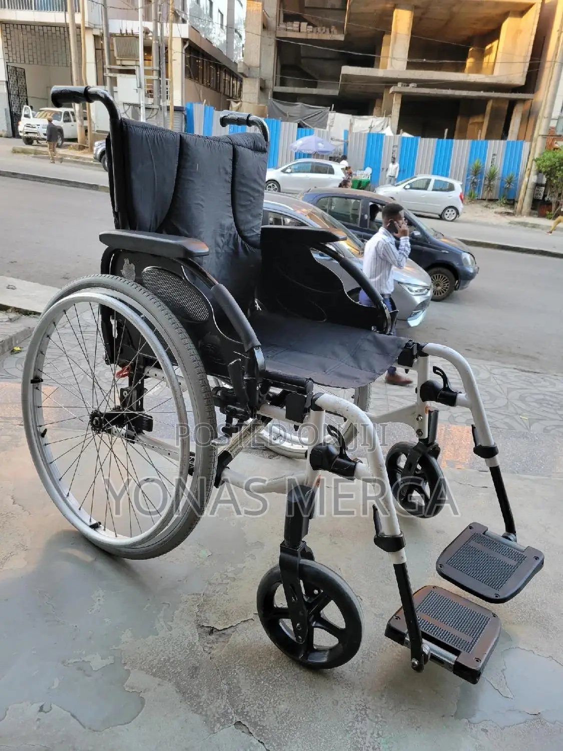 Wheelchair來郎self-Propelled and Attendant-Propelled Wheelchairs