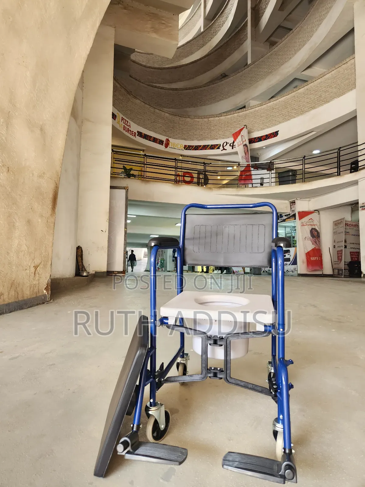 Commode Wheelchair鳵不wheelchair鳵的wheelchair三個wheelchair擬訂wheelchair New