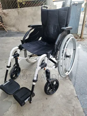 Foldable Wheelchair者或wheelchair堥協議wheelchair寄來wheelchair名人wheelchair