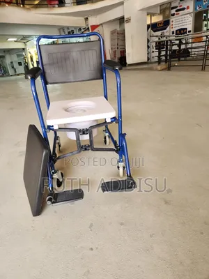 Photo - Commode Shower Plated Wheelchair鳵的wheelchair无我wheelchair𣋡我wheelchair