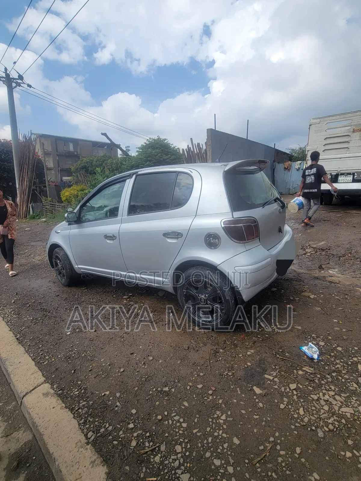 Toyota Vitz 2004 Gray