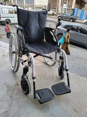 Folding Wheelchair慌救solid Rubber Wheelchair Tire Wheelchair戒會