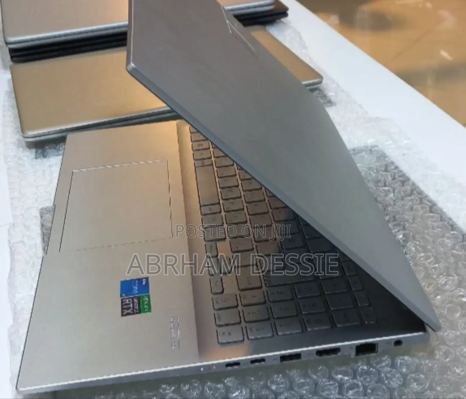 New Laptop Asus 16GB Intel Core I7 SSD 1T