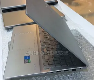 Photo - New Laptop Asus 16GB Intel Core I7 SSD 1T