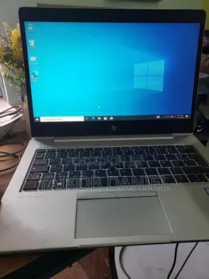 Laptop HP 14-dq1088wm 8GB Intel Core i5 SSD 1T