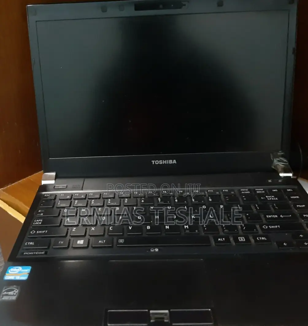 Laptop Toshiba Portege A30 4GB Intel Core I5 HDD+SSD 500GB