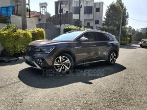 Volkswagen ID.6 2023 Brown