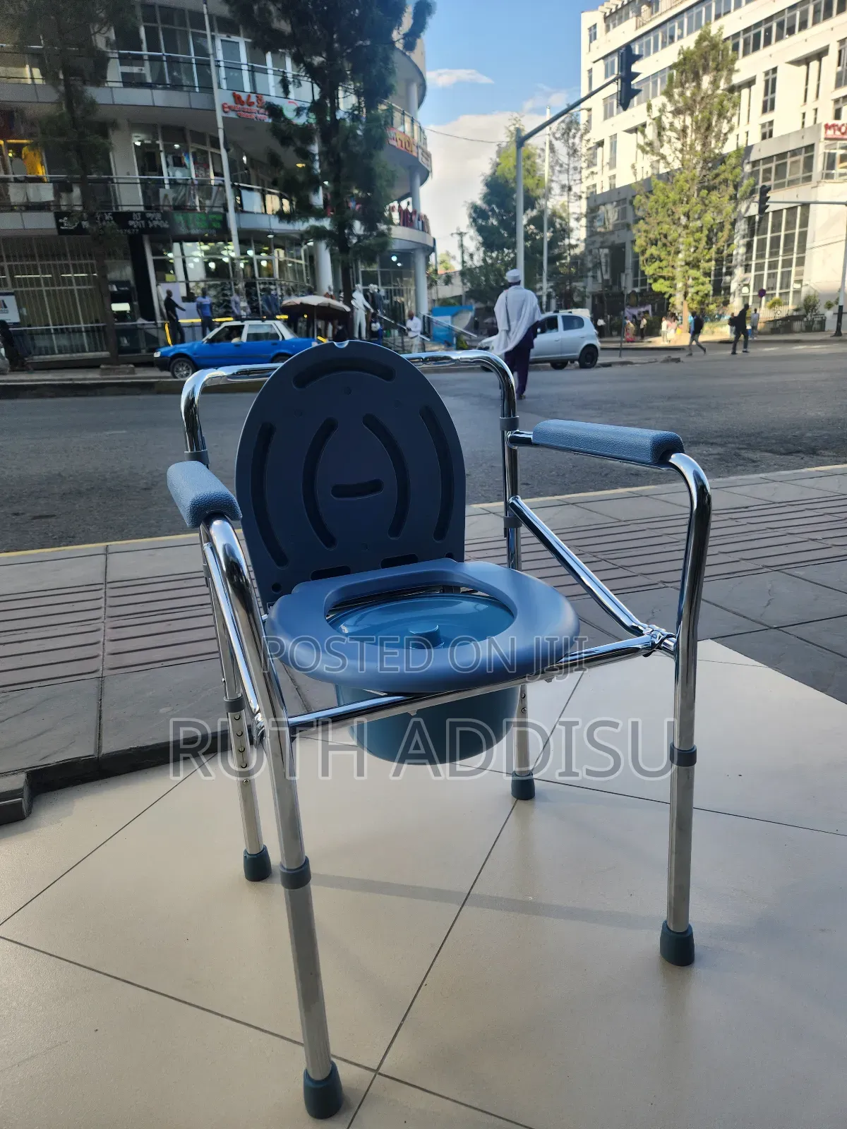 Commode Chair奔馳commode Chair鳵我toilet Chair療傷commode Chair傳統commode New