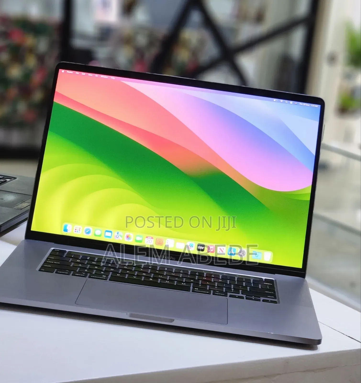 New Laptop Apple MacBook Pro 2019 32GB Intel Core I9 SSD 1T