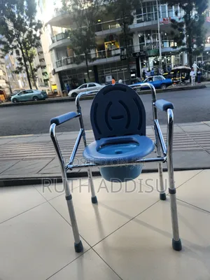 Photo - Toilet Chair輕非commode Chair做工commode Chair使用toilet Chair傳播poty Chair