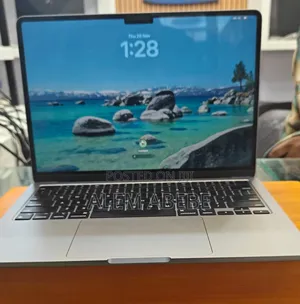 Photo - New Laptop Apple MacBook Air 2022 M2 8GB Apple M2 SSD 256GB