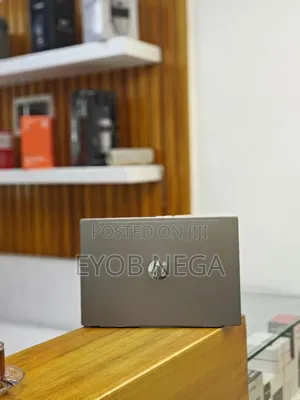 New Laptop HP Pavilion 14 8GB Intel Core I5 SSD 256GB