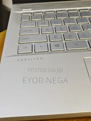 New Laptop HP Pavilion 14 8GB Intel Core I5 SSD 256GB