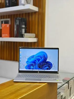 New Laptop HP Pavilion 15 8GB Intel Core I5 SSD 256GB