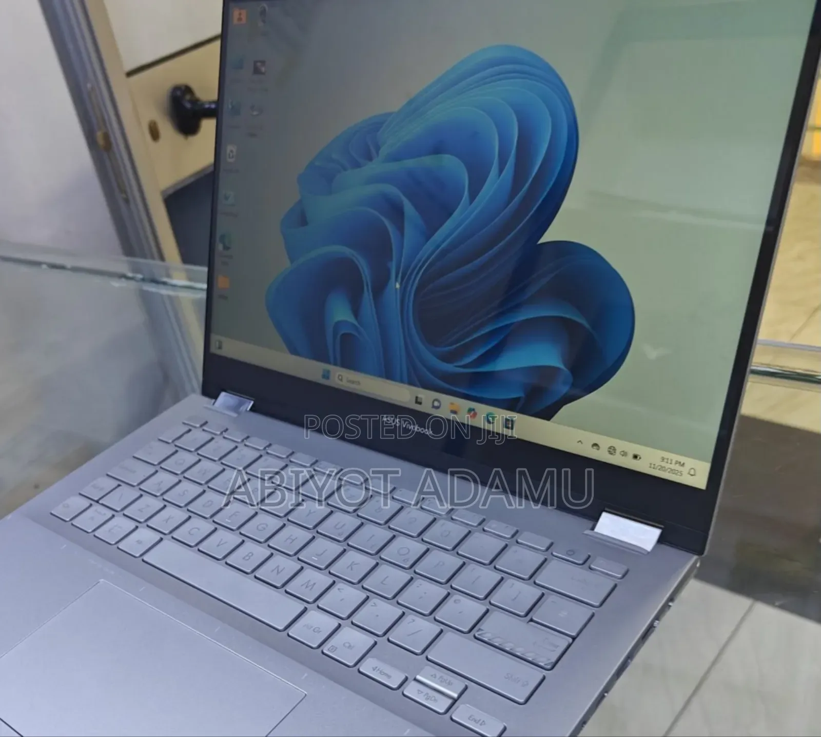 New Laptop Asus VivoBook Flip 14 TP412UA 16GB Intel Core I7 SSD 1T