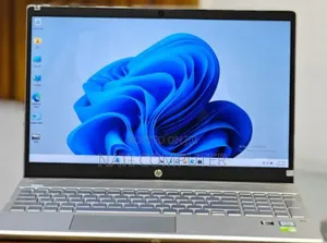 New Laptop HP Pavilion 15 8GB Intel Core I5 SSD 256GB