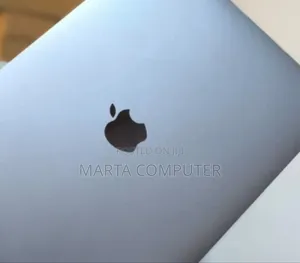 New Laptop Apple MacBook Pro M1 8GB Intel Core I9 SSD 512GB