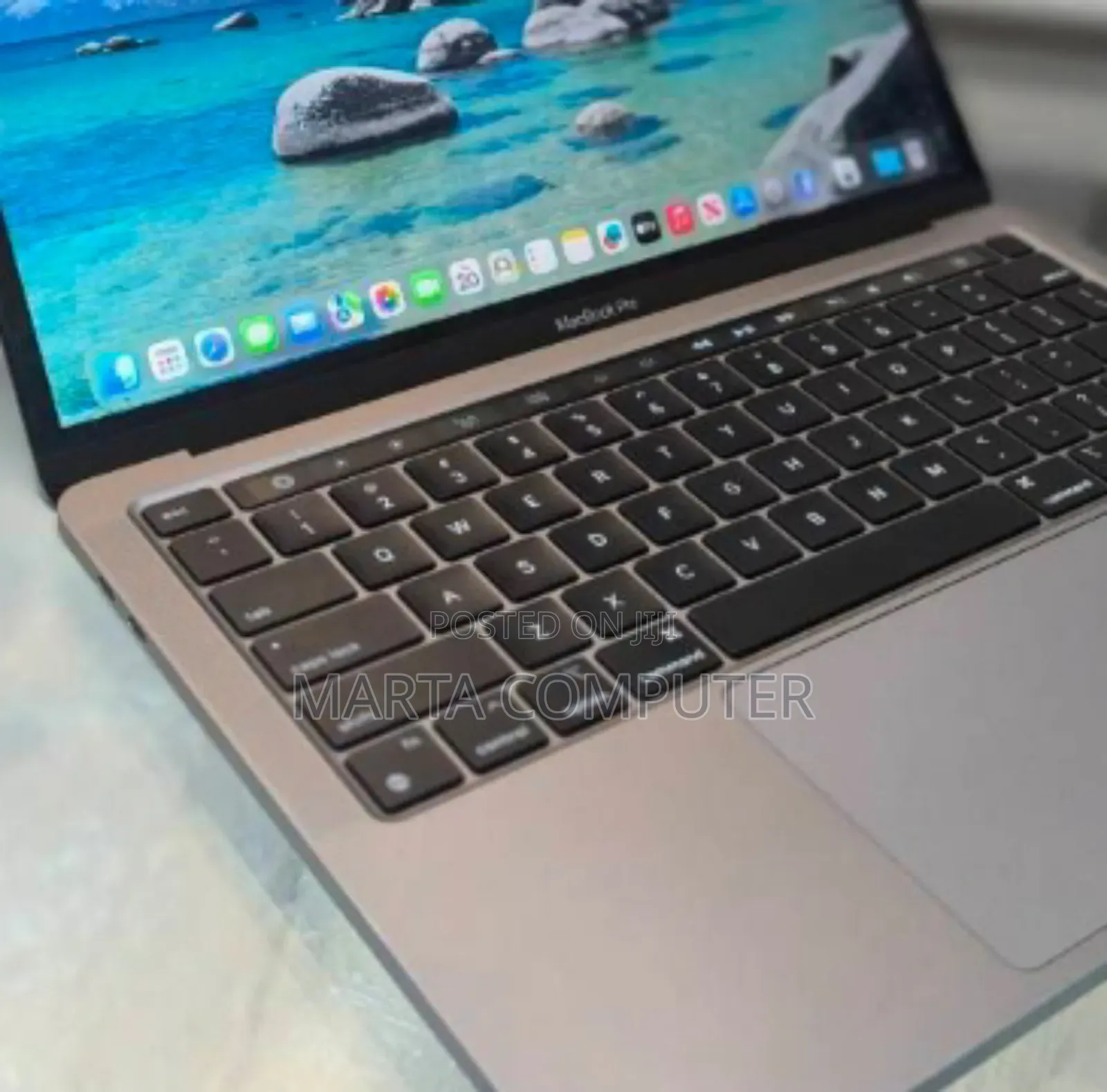 New Laptop Apple MacBook Pro M1 8GB Intel Core I9 SSD 512GB