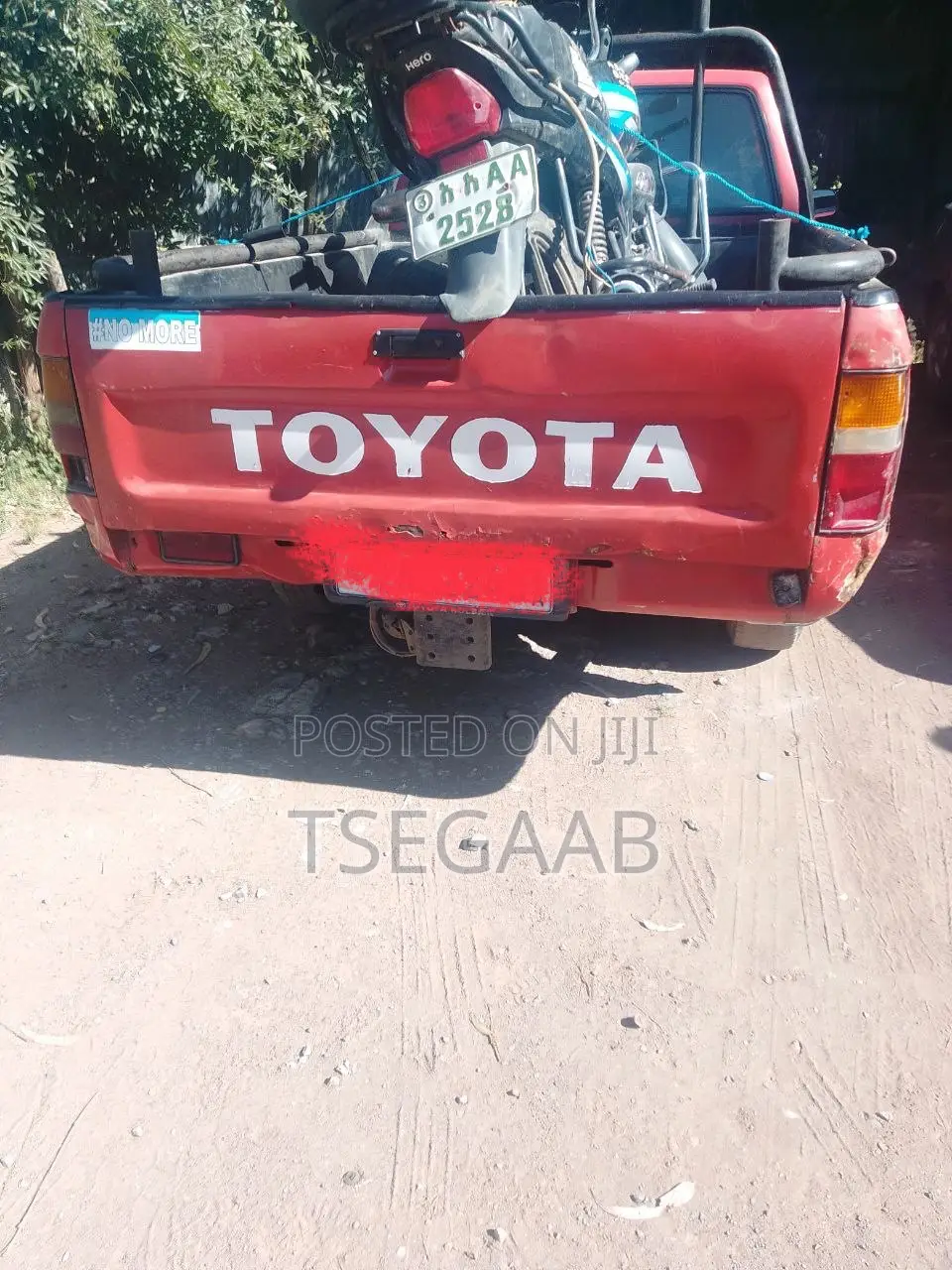 Toyota Hilux Surf 1985 Red