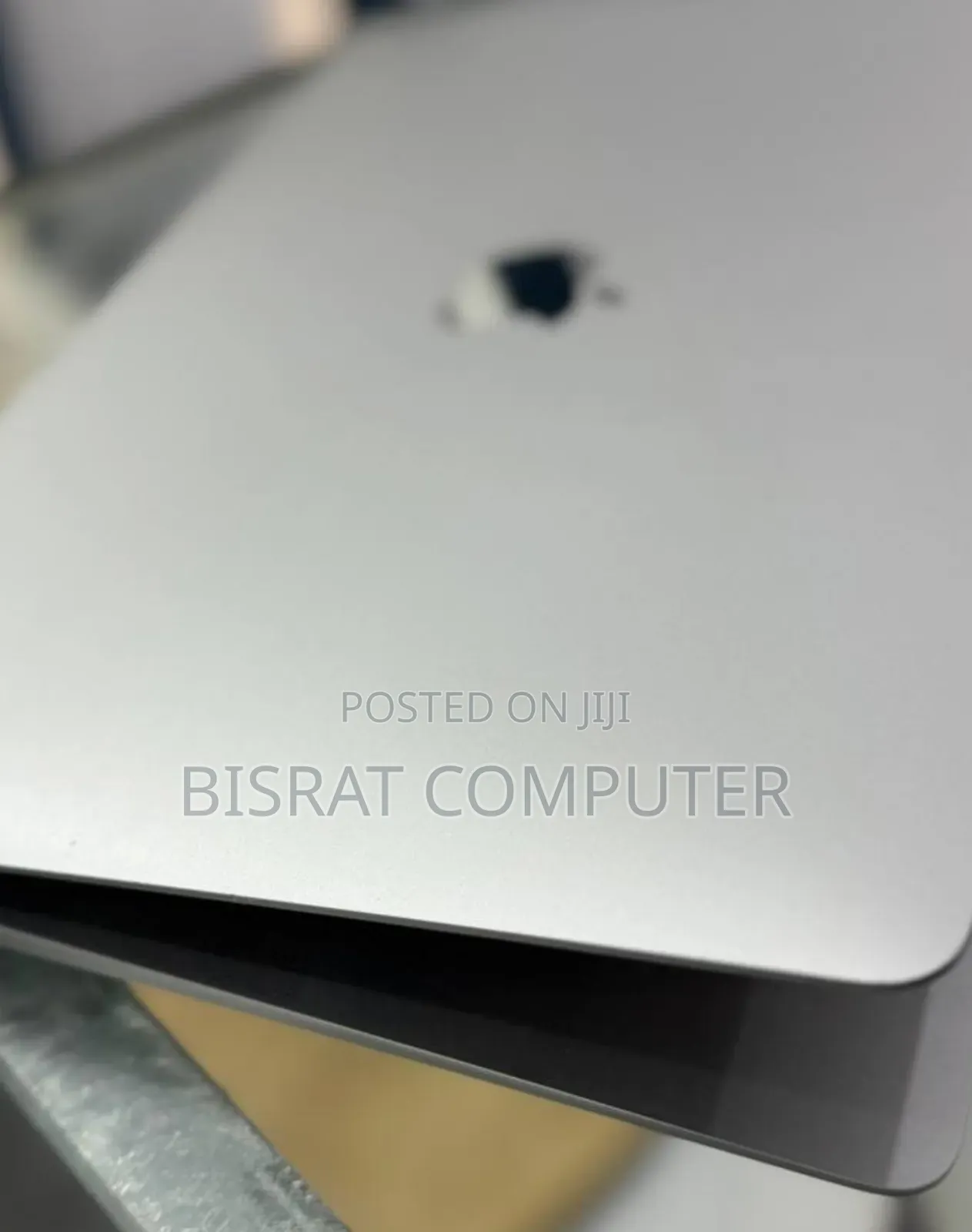 New Laptop Apple MacBook Air 2020 M1 8GB Apple M1 SSD 256GB