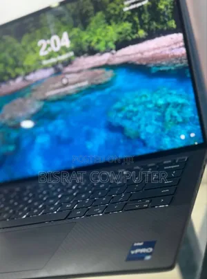 New Laptop Dell Precision 15 3520 32GB Intel Core I7 SSD 1T