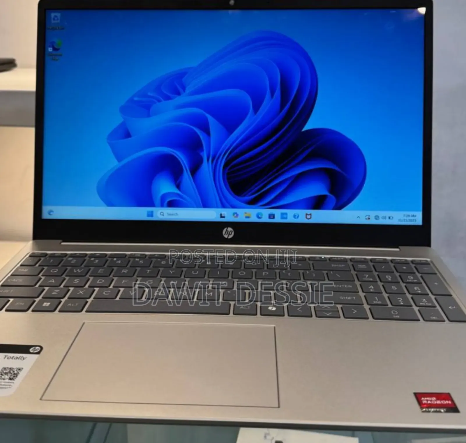 New Laptop HP 16GB AMD Ryzen 5 SSD 256GB