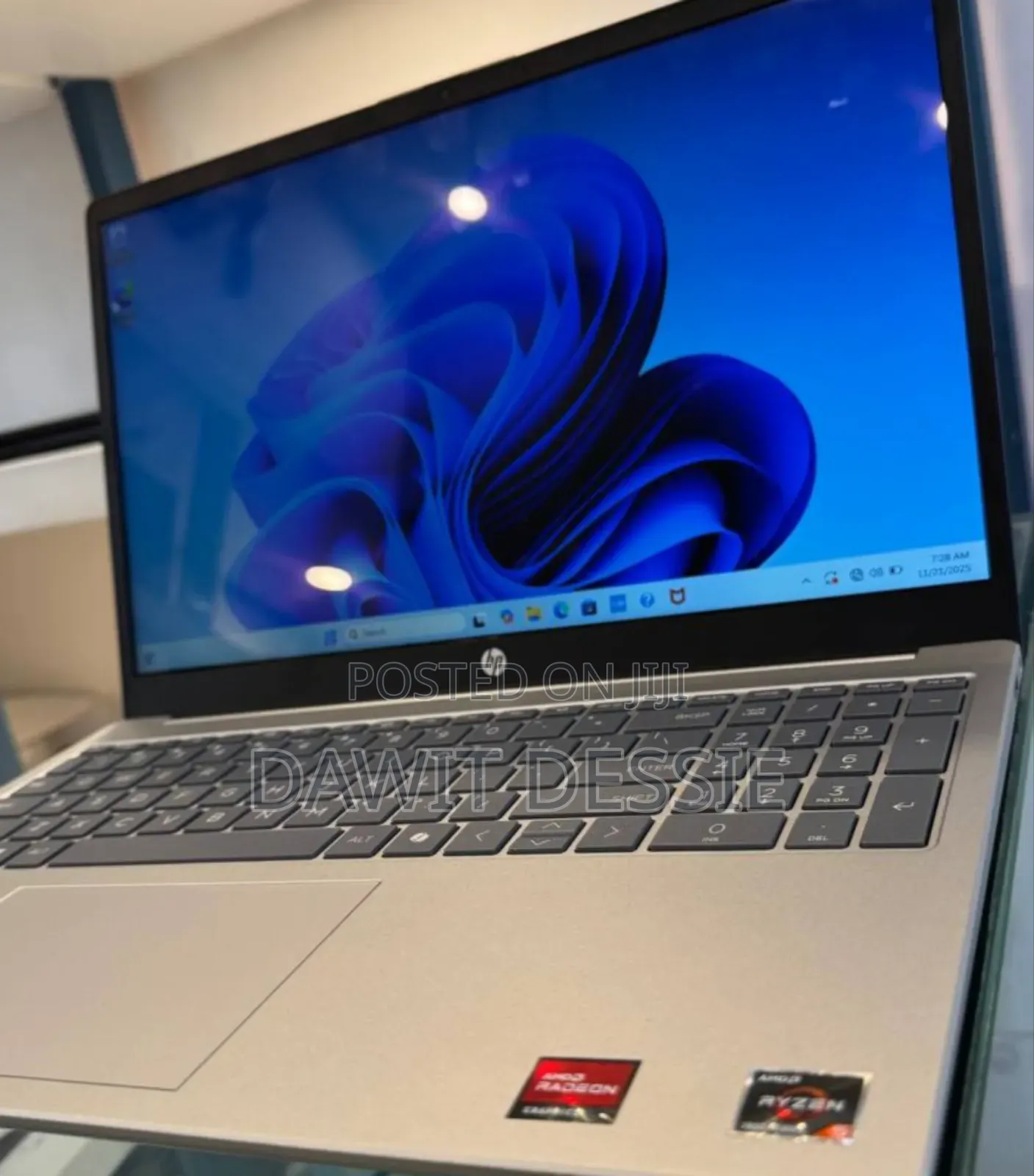 New Laptop HP 8GB AMD Ryzen 5 SSD 512GB