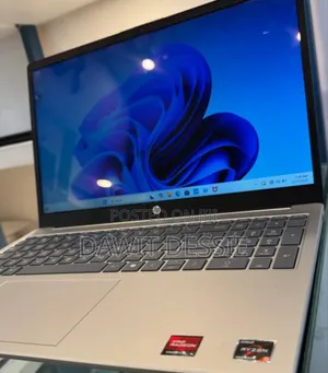 New Laptop HP 8GB AMD Ryzen 5 SSD 512GB
