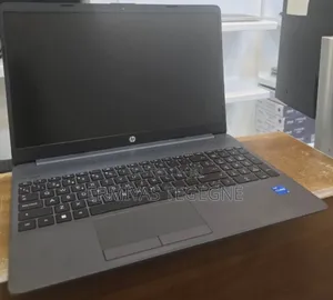 New Laptop HP Stream Notebook 8GB Intel Core I5 SSD 1T