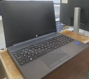 New Laptop HP Stream Notebook 8GB Intel Core I5 SSD 1T
