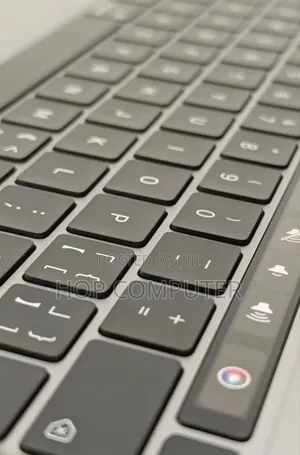 New Laptop Apple MacBook Pro 2022 M2 8GB Apple M2 SSD 256GB