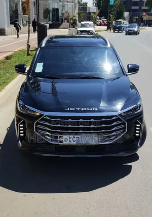 Jetour X70 Plus 1.6 7-Seater FWD 2022 Black