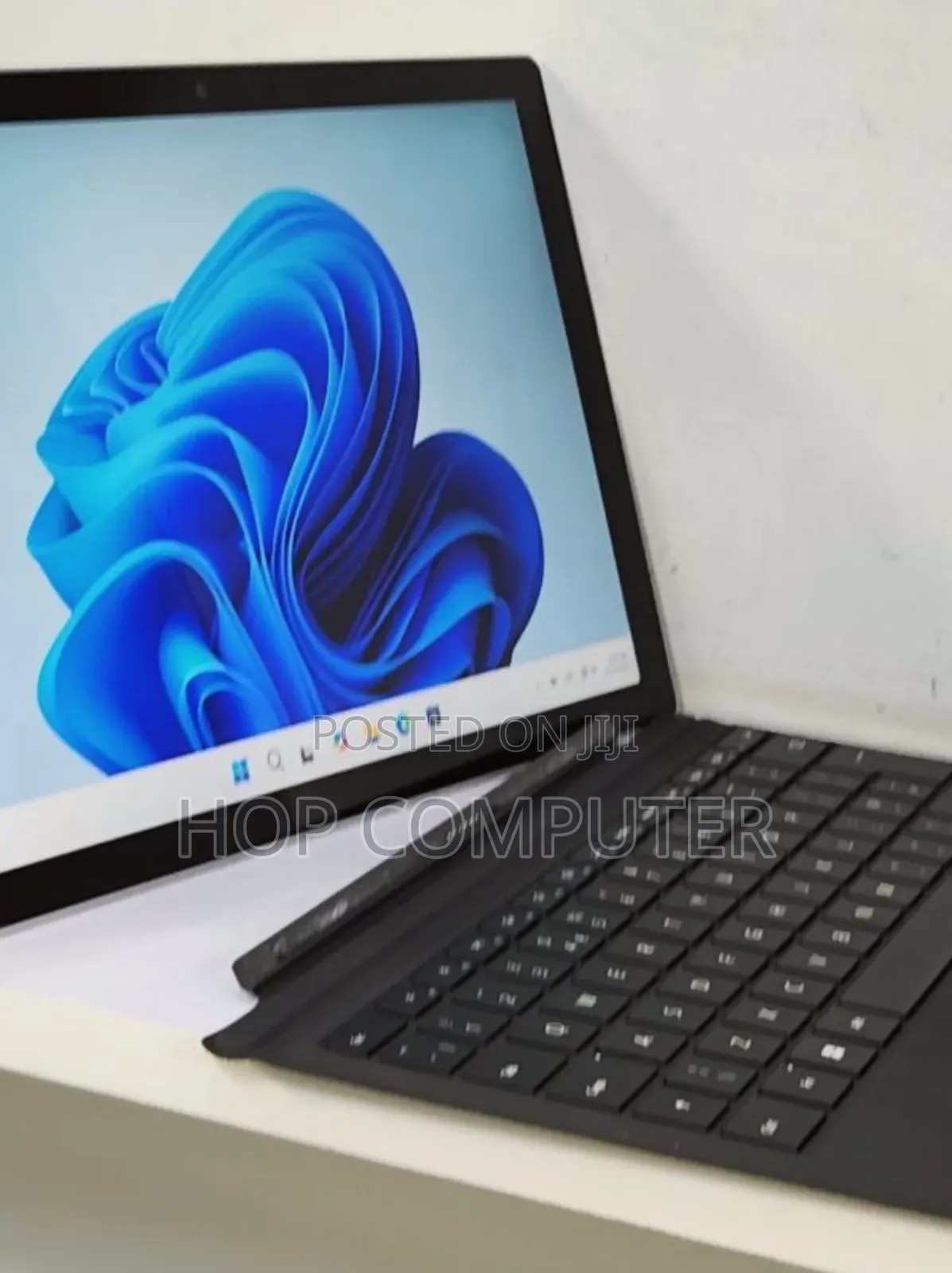 New Laptop Microsoft Surface Pro 7 16GB Intel Core I5 SSD 256GB
