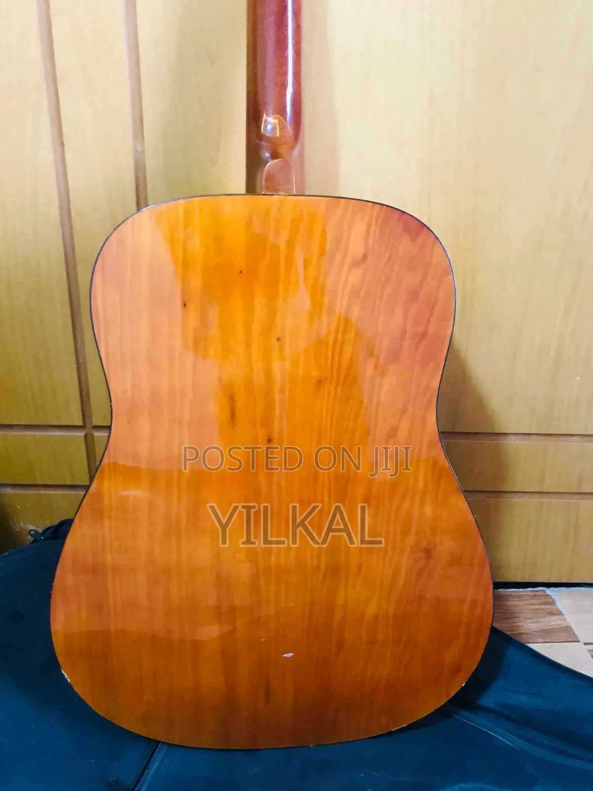 Yamaha F340 - Acoustic Guitar