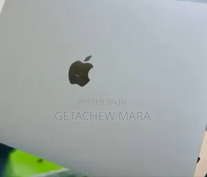 New Laptop Apple MacBook Pro 2022 M2 8GB Intel SSD 256GB