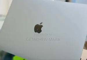 New Laptop Apple MacBook Pro 2022 M2 8GB Intel SSD 256GB