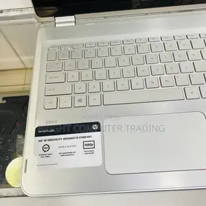 Laptop HP Envy X360 8GB Intel Core I5 HDD 1T