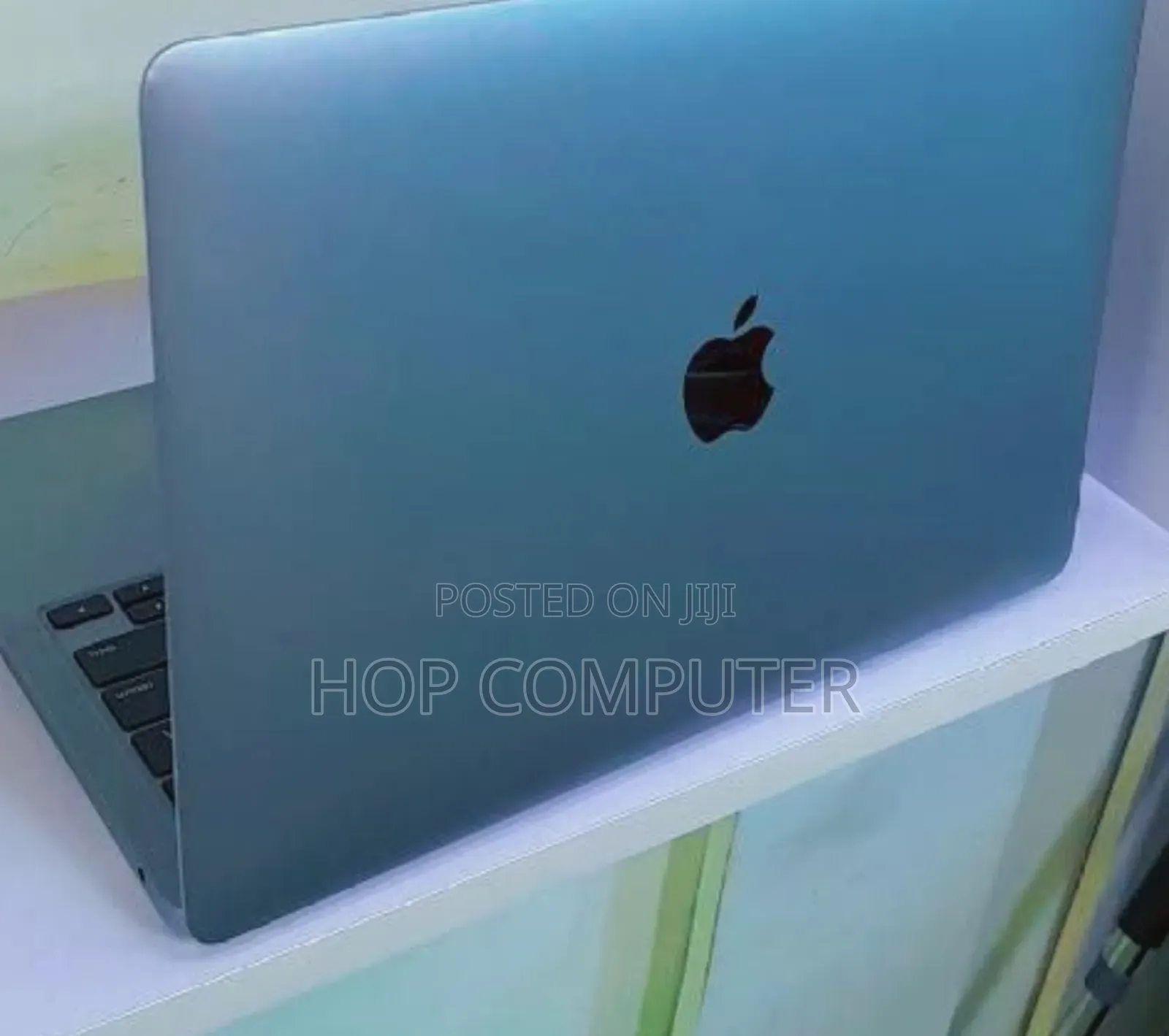 New Laptop Apple MacBook Air 2020 M1 8GB Apple M1 SSD 256GB