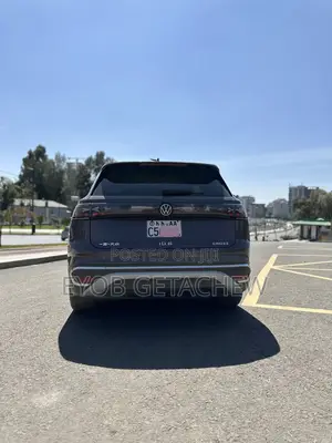 Volkswagen ID.6 Crozz 85 kWh AWD 2022 Purple