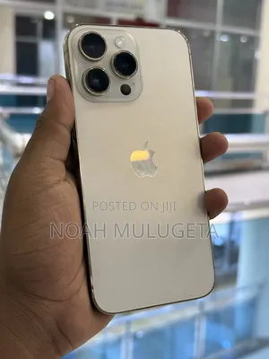 Photo - Apple iPhone 14 Pro Max 128 GB Gold